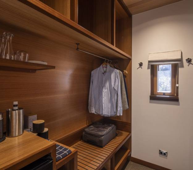 Deluxe Suite Wardrobe | Cabot Lodge | Luxury Hotel Fiordland | Luxury Hotel Te Anau