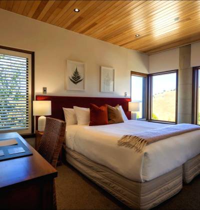 Deluxe Takatimu Suite