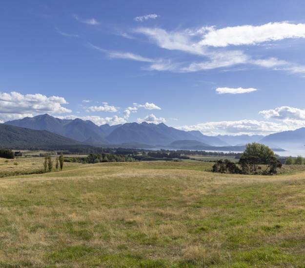 Manapouri Lake | Cabot Lodge | Luxury Hotel Fiordland | Luxury Hotel Te Anau