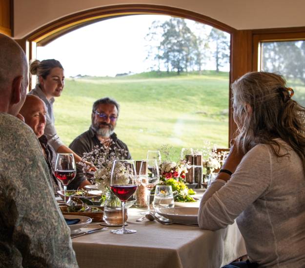 Fine dining Te Anau | Fine dining Fiordland | luxury lodge all-i dining | all-inclusive retreat| luxury accommodation near Doubtful Sound
