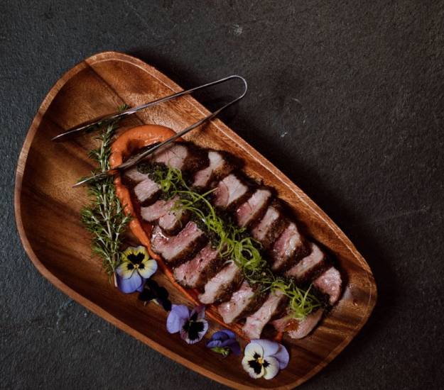 Canapes | Dinner | Cabot Lodge | Luxury Hotel Fiordland | Luxury Hotel Te Anau