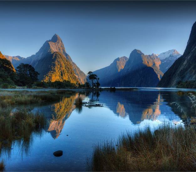 Mountains of Milford Sound | Fiordland | Cabot Lodge