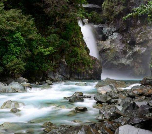 Milford Road | Best drive in NZ | Scenic drives in Fiordland | Best things to do in Milford Sound