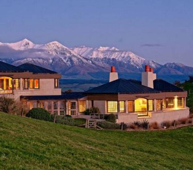 Cabot Lodge | All-inclusive package | Best family friendly location Te Anau | Private lodge | Exclusive lodge | Activity package Te Anau