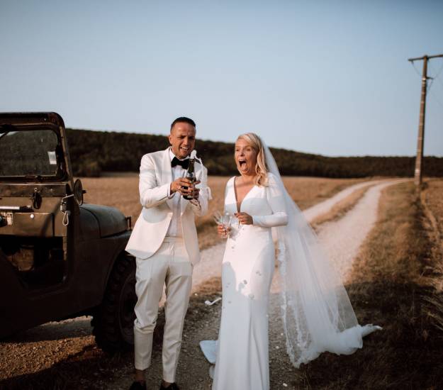 Farm wedding |Elopement | Cabot Lodge | Luxury Lodge Wedding Location | Intimate weddings | South Island New Zealand wedding | Best wedding venue NZ }