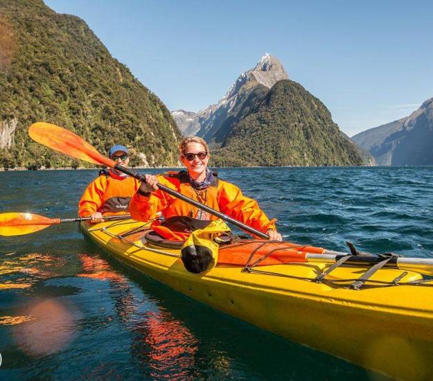 Kayaking | Cabot Lodge | Milford Sound Kayaks | Sea Kayaking | Fiordland National Park | Guided Kayak
