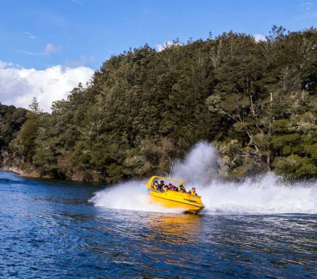 Jet Boat | Fiordland National Park | Cabot Lodge | Te Anau